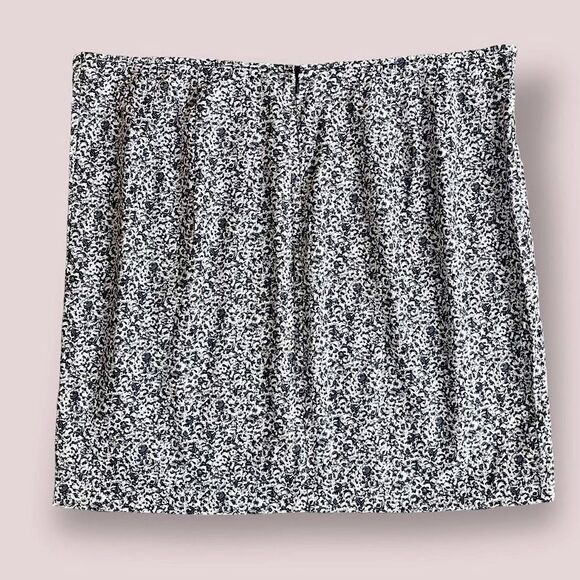 Lane Bryant Mini Skirt Venezia Jeans Gray Floral Beaded Stretchy Sz 20 2X - Picture 7 of 13